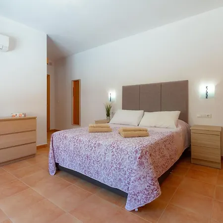 Villa Meretseger Almogia