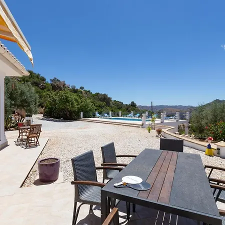 Meretseger Villa *